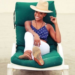 Meet your Posher, Chanelle